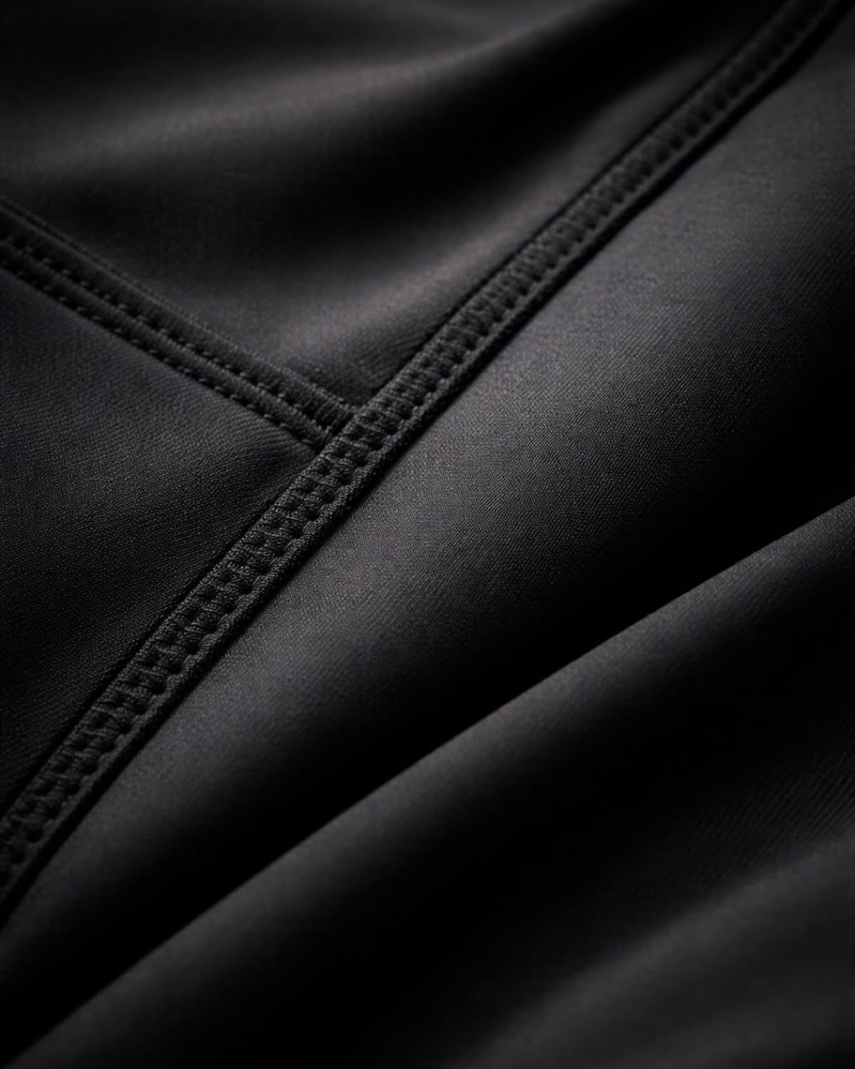 Diamond gusset panel spreading force